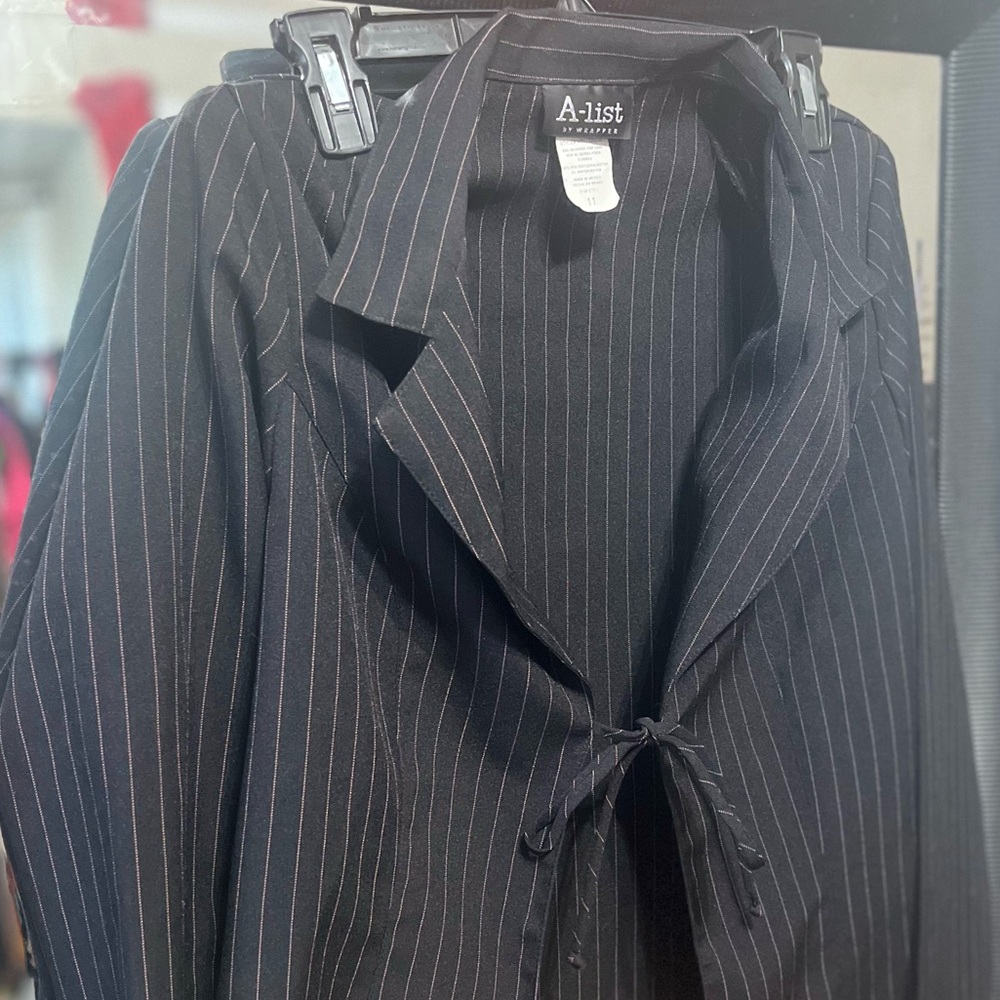 Striped Blazer - Picture 2 of 3